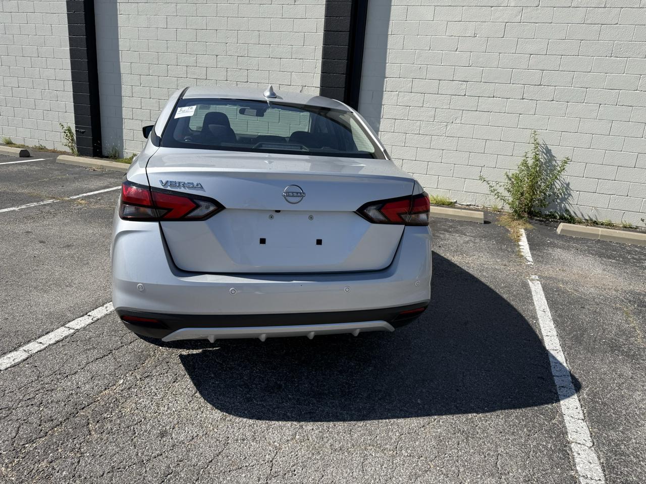 Nissan Versa SV CVT 2025