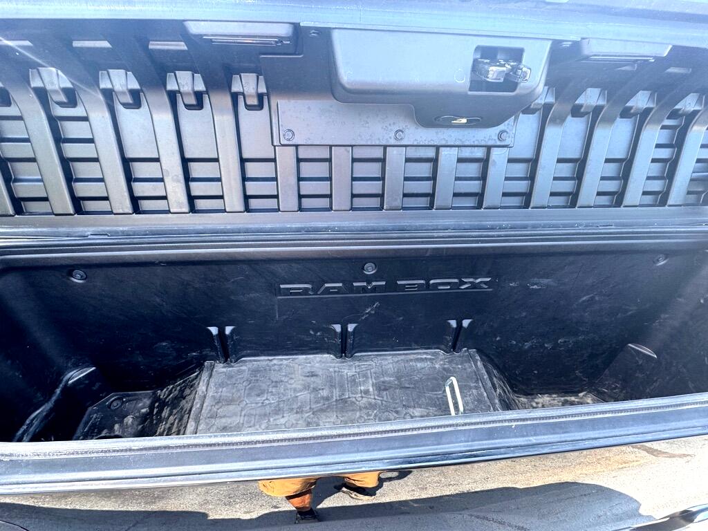 RAM 1500 Big Horn Crew Cab SWB 4WD 2019