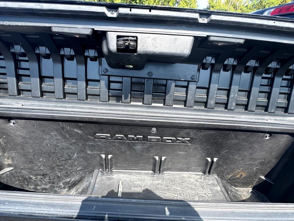 RAM 1500 Big Horn Crew Cab SWB 4WD 2019