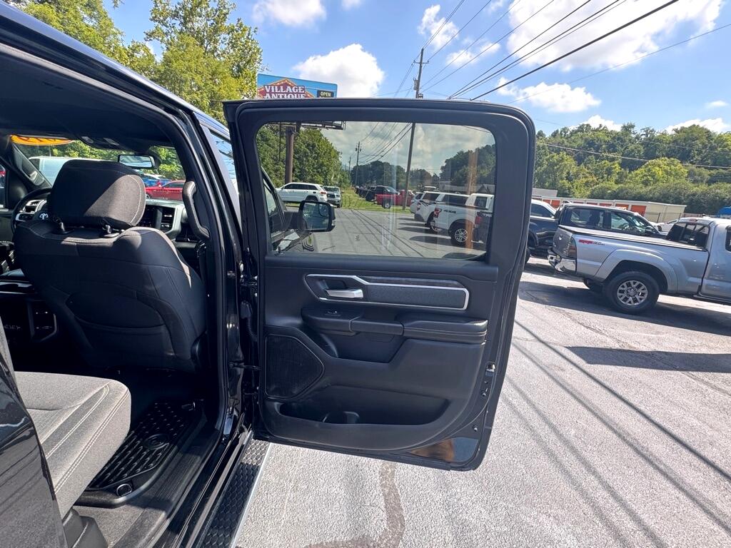 RAM 1500 Big Horn Crew Cab SWB 4WD 2019