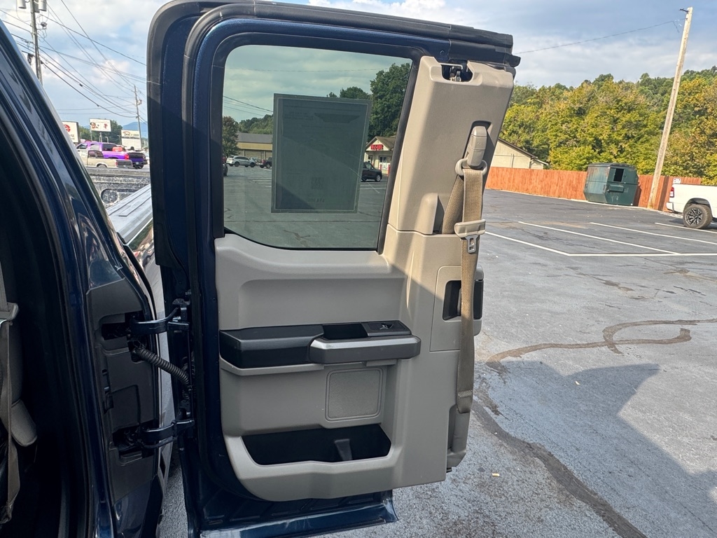Ford F-150 XLT SuperCab 8-ft. Bed 4WD 2015