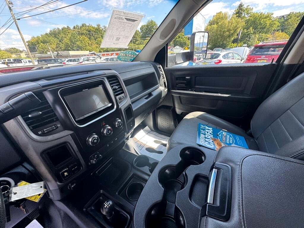 RAM 3500 Tradesman Crew Cab 4WD DRW 2016
