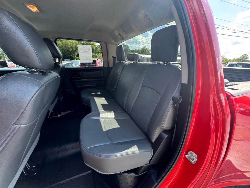 RAM 3500 Tradesman Crew Cab 4WD DRW 2016