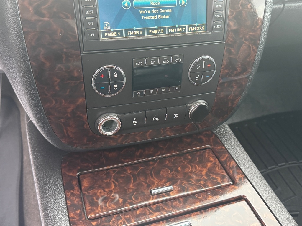 GMC Sierra 1500 Denali Crew Cab 4WD 2011