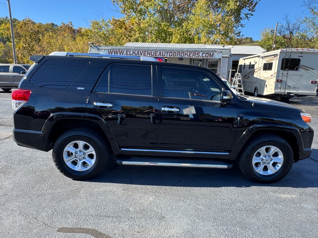 Toyota 4Runner SR5 4WD 2011