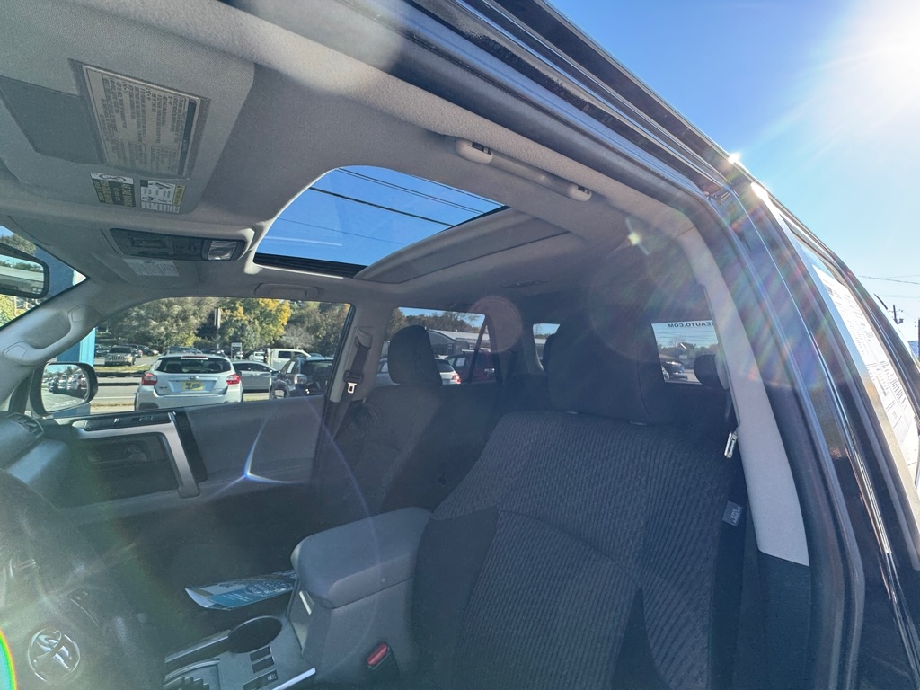 Toyota 4Runner SR5 4WD 2011