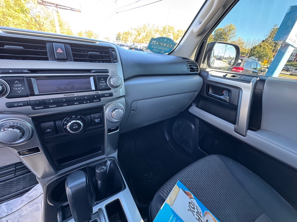 Toyota 4Runner SR5 4WD 2011