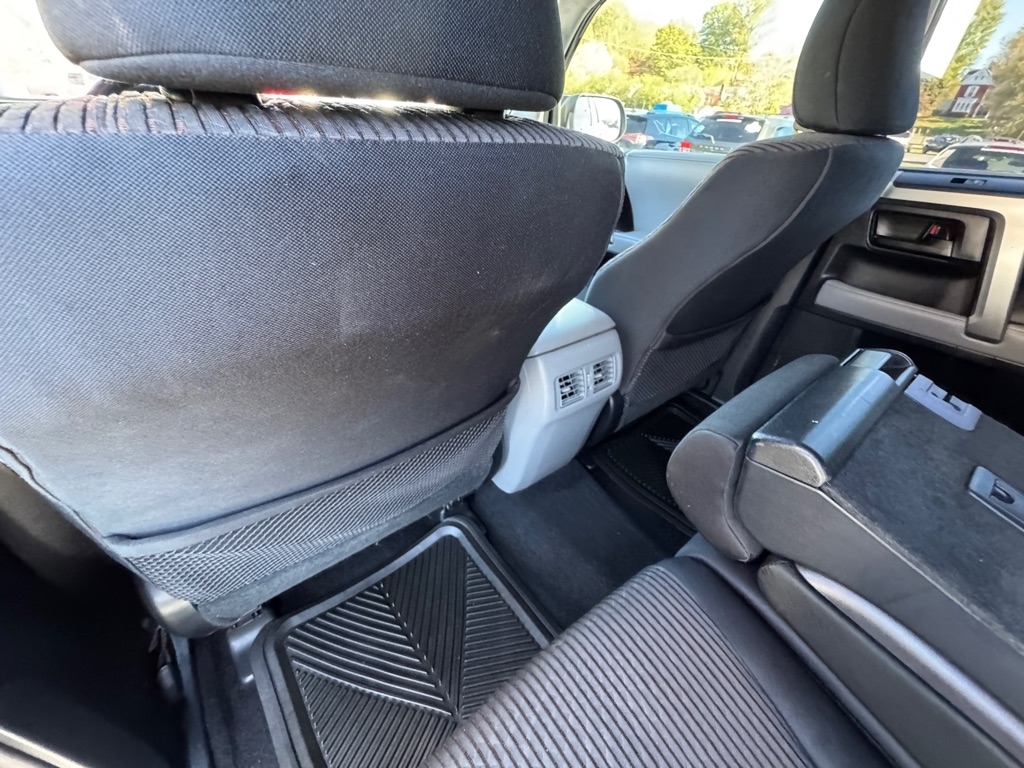 Toyota 4Runner SR5 4WD 2011