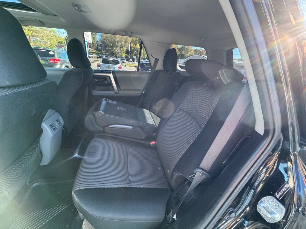 Toyota 4Runner SR5 4WD 2011