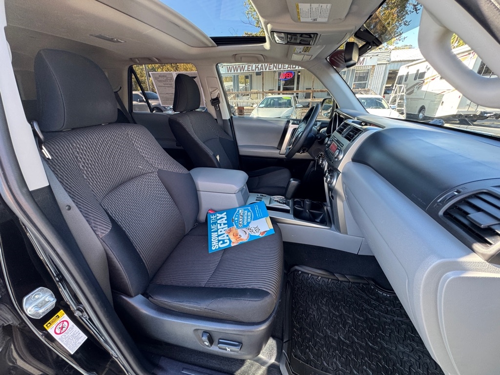 Toyota 4Runner SR5 4WD 2011