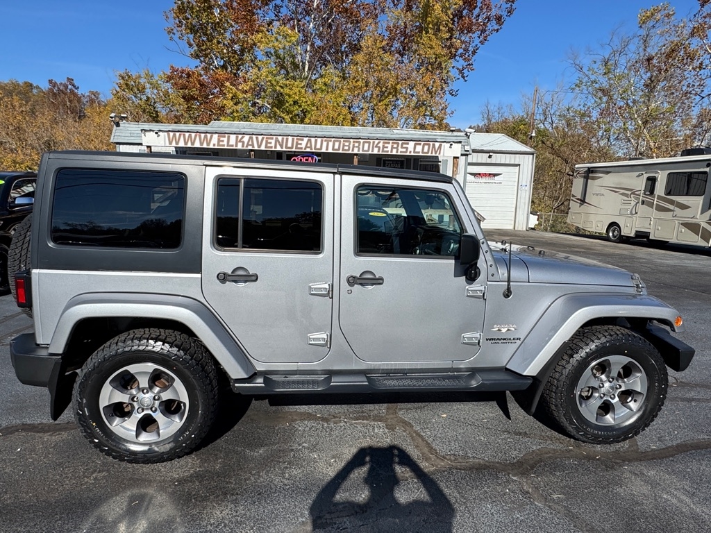 Jeep Wrangler Unlimited Sahara 4WD 2017