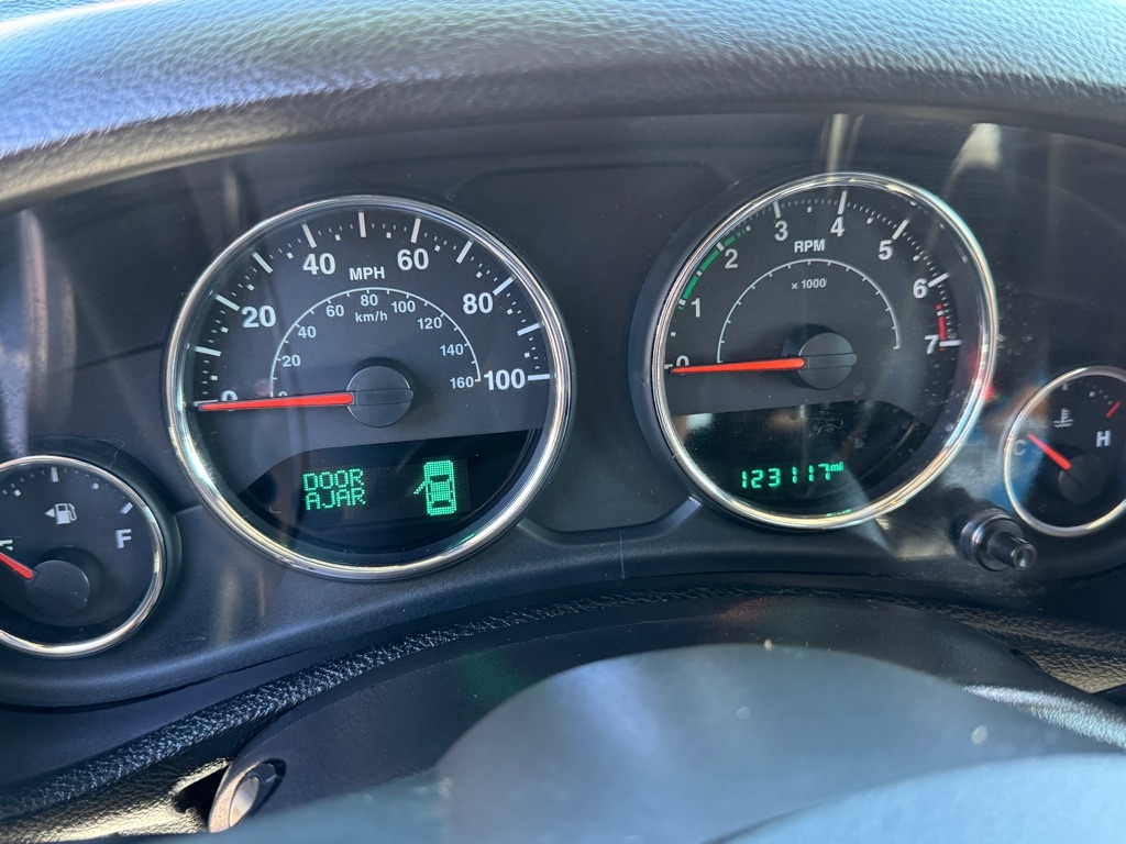 Jeep Wrangler Unlimited Sahara 4WD 2017