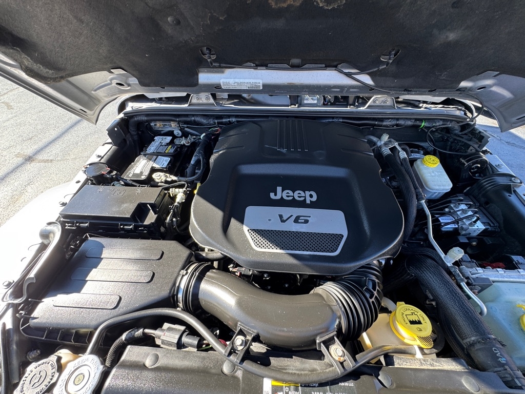 Jeep Wrangler Unlimited Sahara 4WD 2017