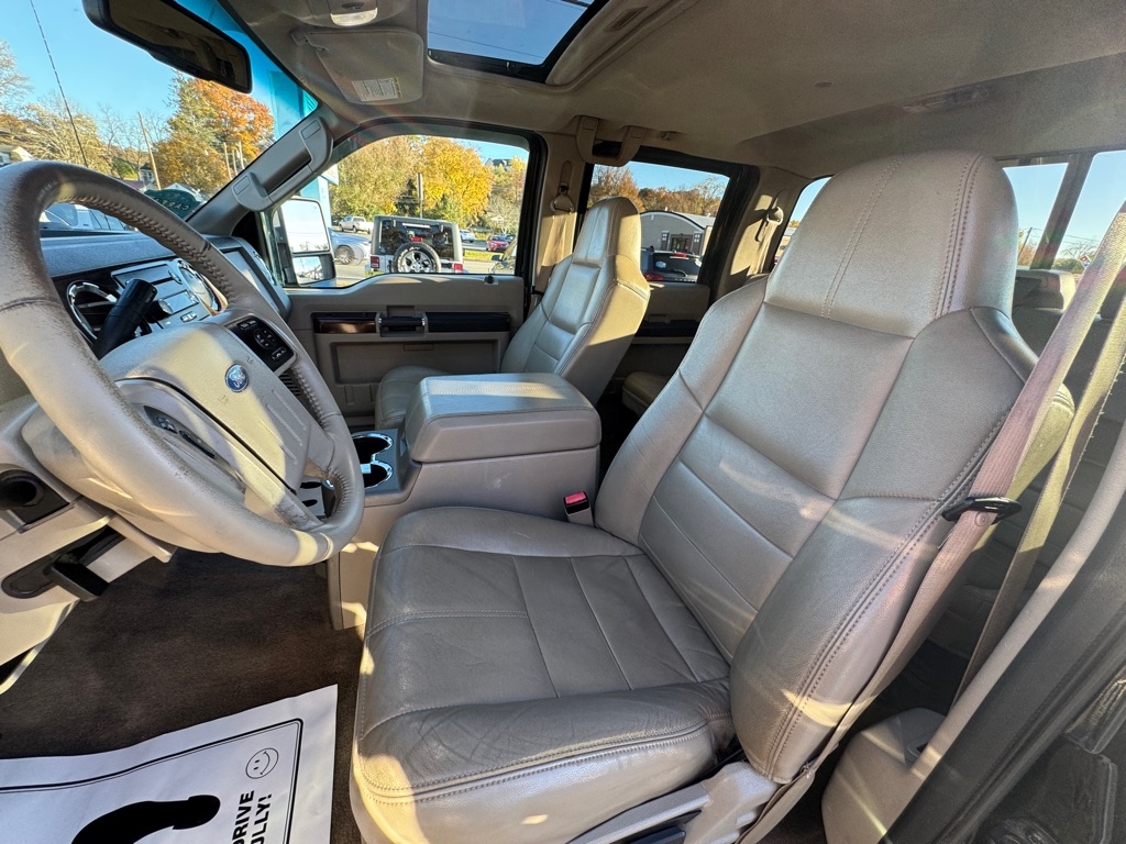 Ford F-250 SD Lariat Crew Cab 4WD 2010