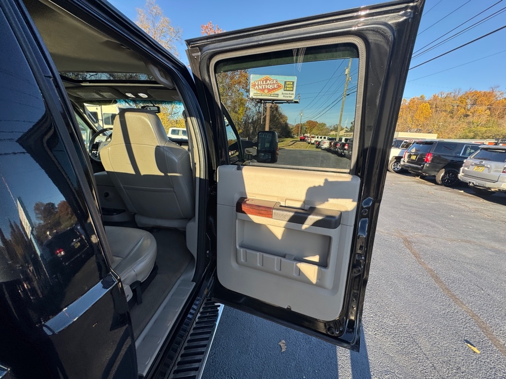 Ford F-250 SD Lariat Crew Cab 4WD 2010