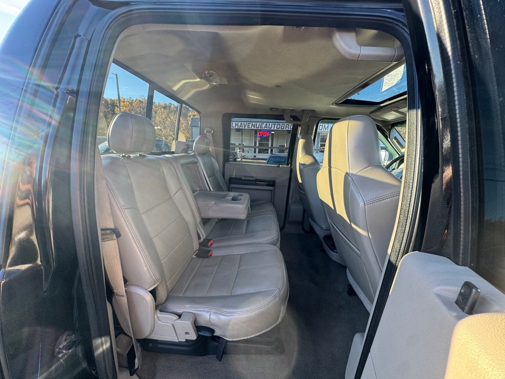 Ford F-250 SD Lariat Crew Cab 4WD 2010