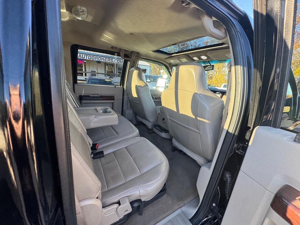 Ford F-250 SD Lariat Crew Cab 4WD 2010