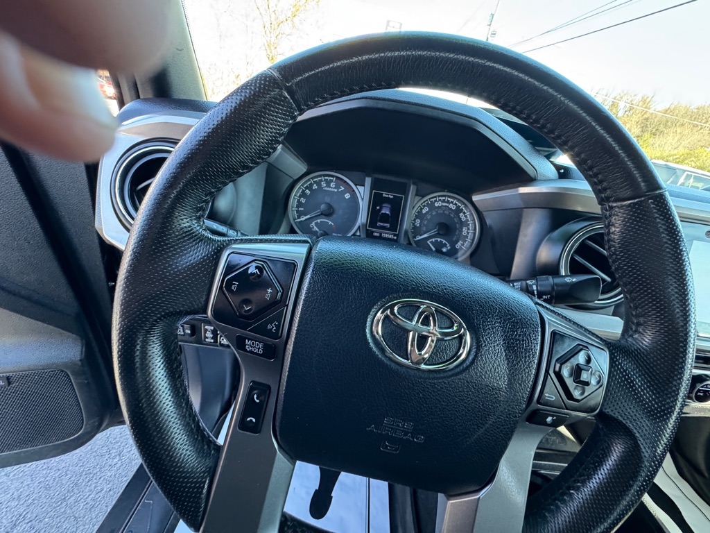 Toyota Tacoma Limited Double Cab V6 6AT 4WD 2017