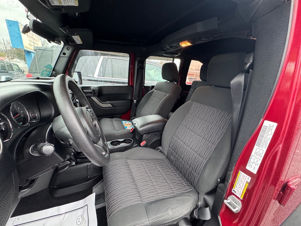 Jeep Wrangler Unlimited Sport 4WD 2012