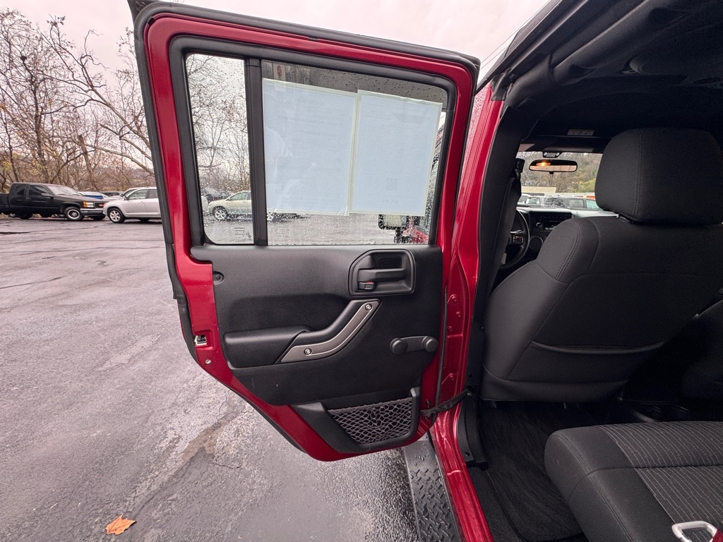 Jeep Wrangler Unlimited Sport 4WD 2012