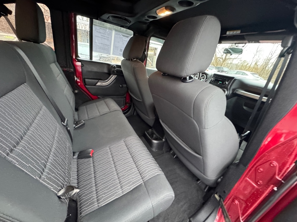 Jeep Wrangler Unlimited Sport 4WD 2012