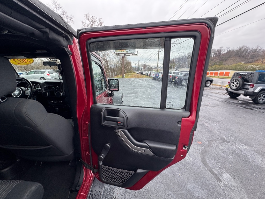 Jeep Wrangler Unlimited Sport 4WD 2012