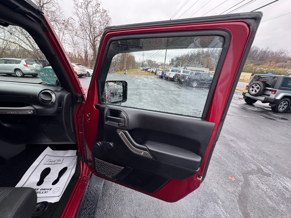 Jeep Wrangler Unlimited Sport 4WD 2012