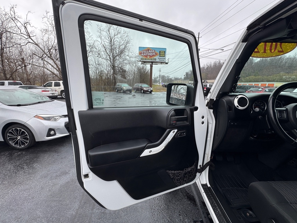 Jeep Wrangler Unlimited Rubicon 4WD 2012