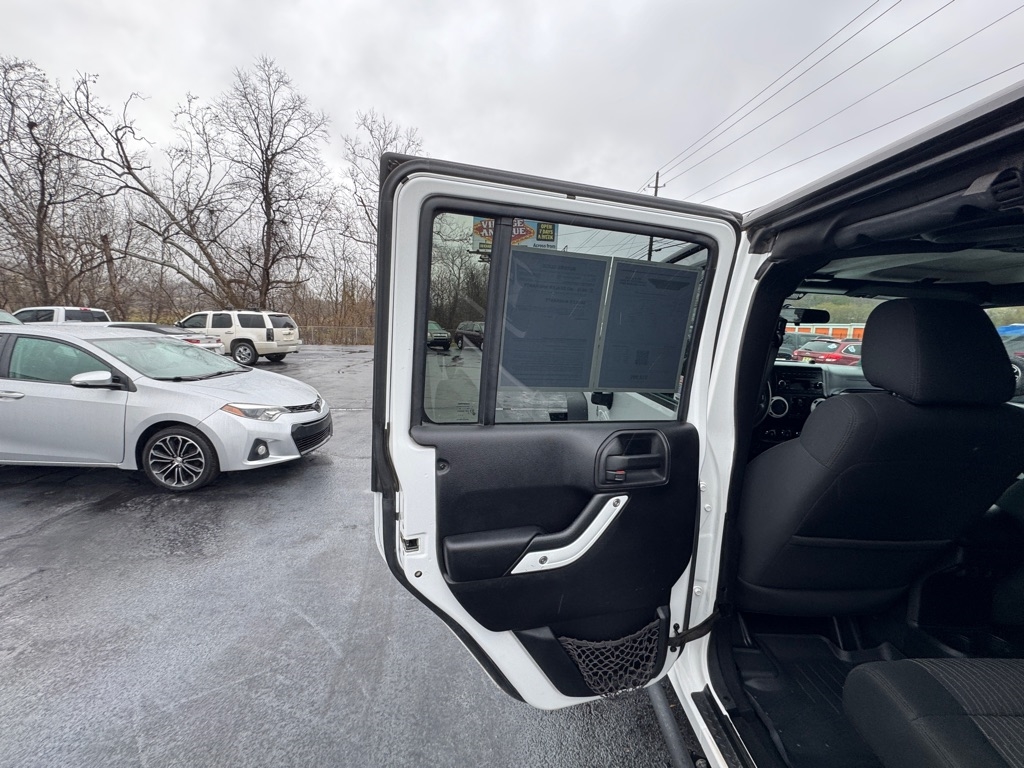 Jeep Wrangler Unlimited Rubicon 4WD 2012