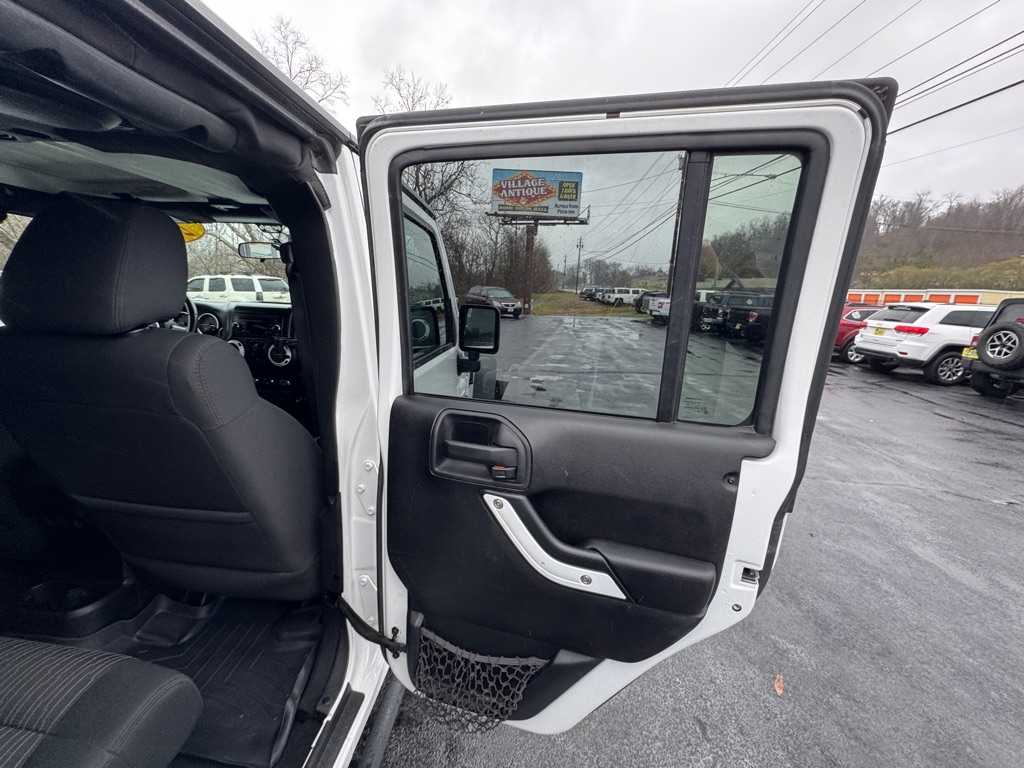 Jeep Wrangler Unlimited Rubicon 4WD 2012