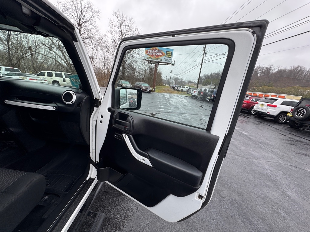 Jeep Wrangler Unlimited Rubicon 4WD 2012