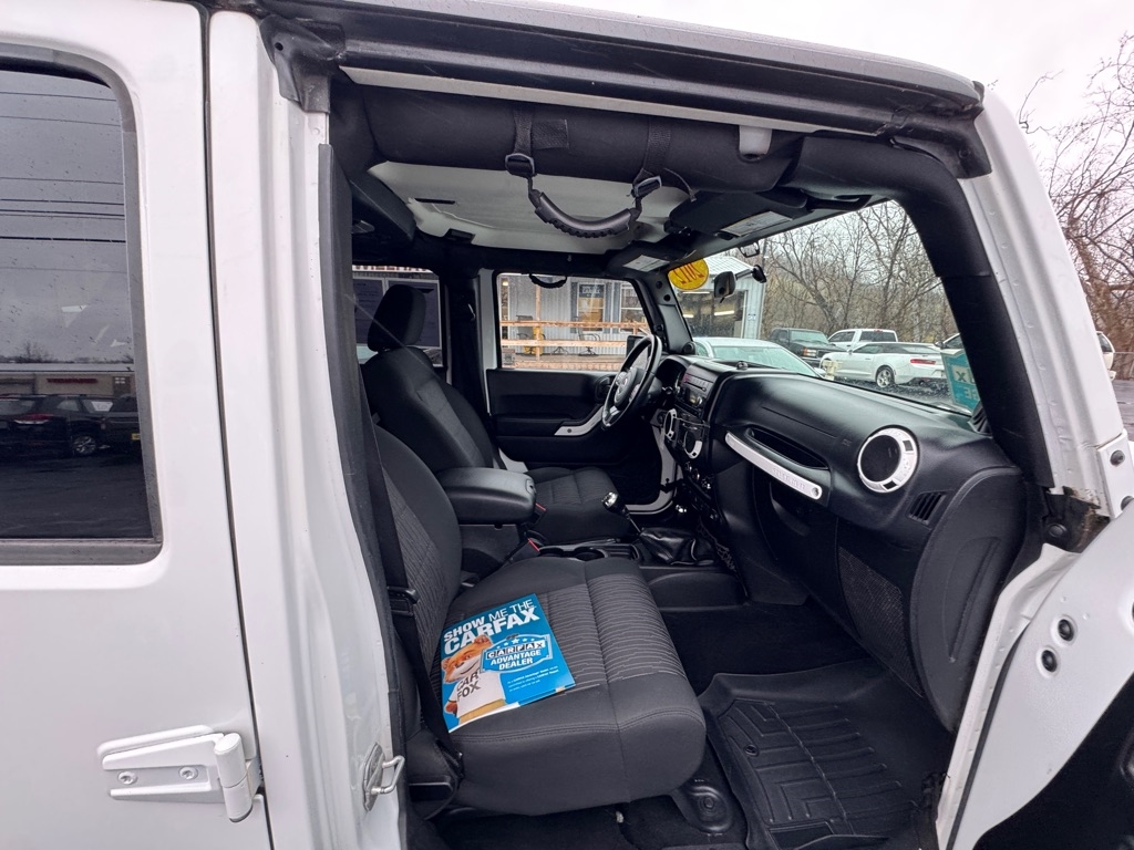 Jeep Wrangler Unlimited Rubicon 4WD 2012