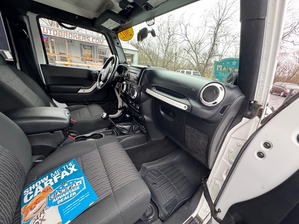 Jeep Wrangler Unlimited Rubicon 4WD 2012