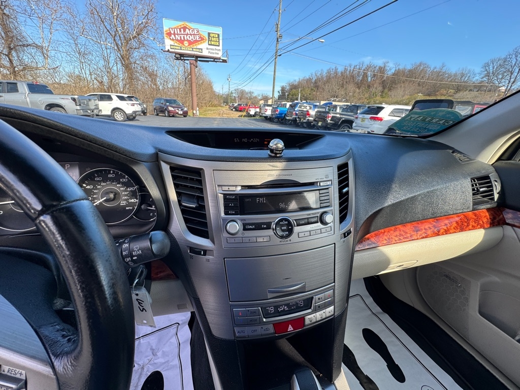 Subaru Outback 2.5i Limited 2011