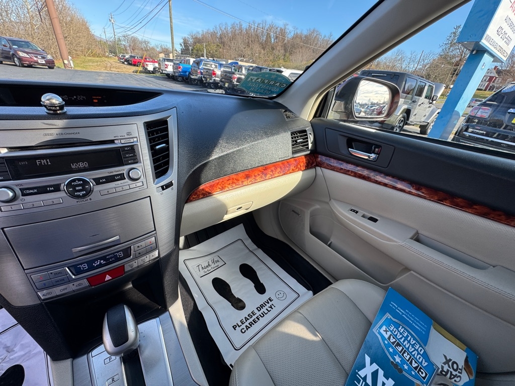 Subaru Outback 2.5i Limited 2011