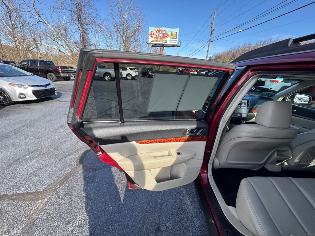 Subaru Outback 2.5i Limited 2011