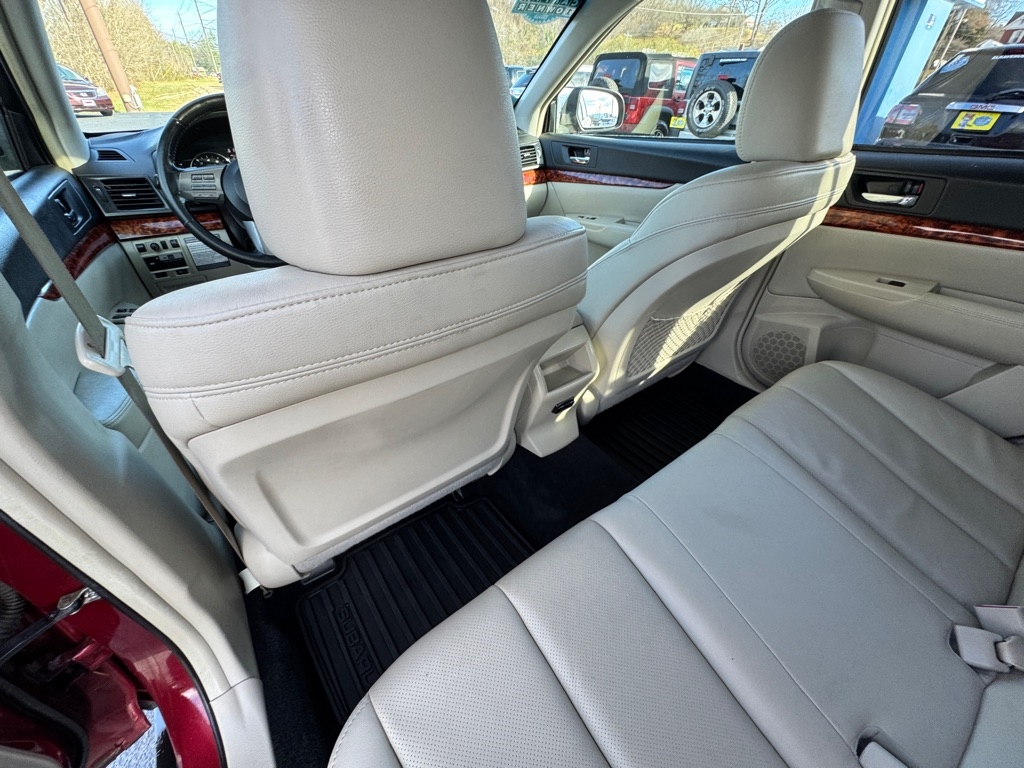 Subaru Outback 2.5i Limited 2011