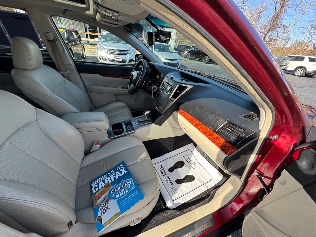 Subaru Outback 2.5i Limited 2011