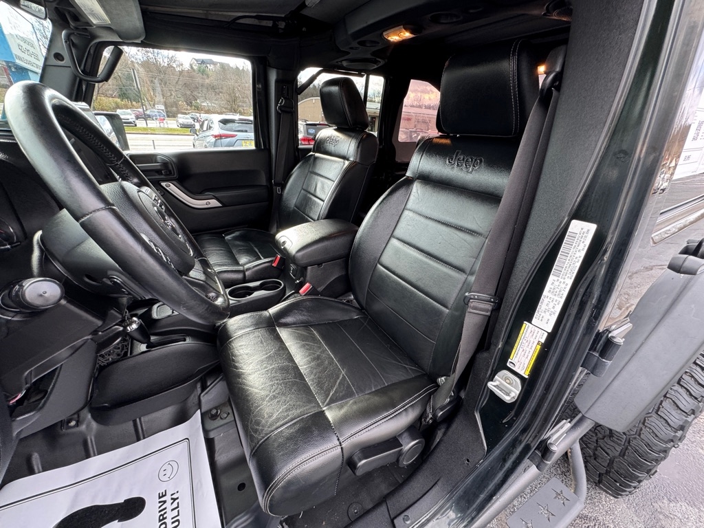 Jeep Wrangler Unlimited Rubicon 4WD 2012