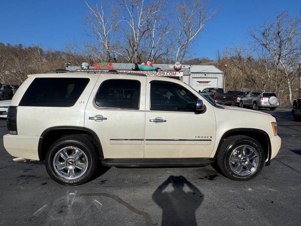 Chevrolet Tahoe LTZ 4WD 2009
