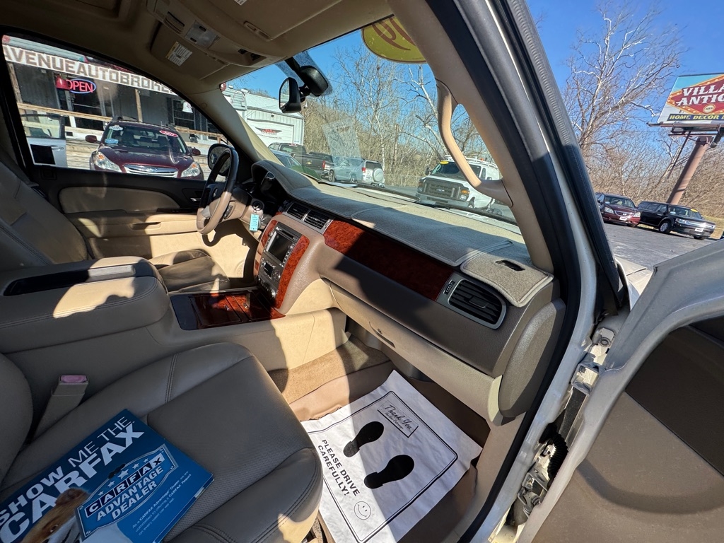 Chevrolet Tahoe LTZ 4WD 2009