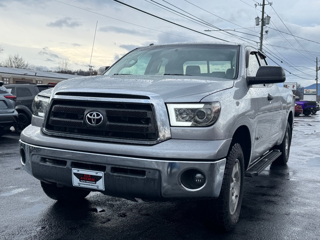 2012 Toyota Tundra Double Cab photo 3