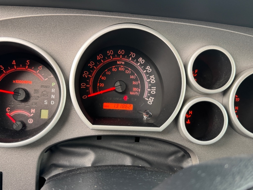 Toyota Tundra Tundra-Grade Double Cab 4.6L 4WD 2012