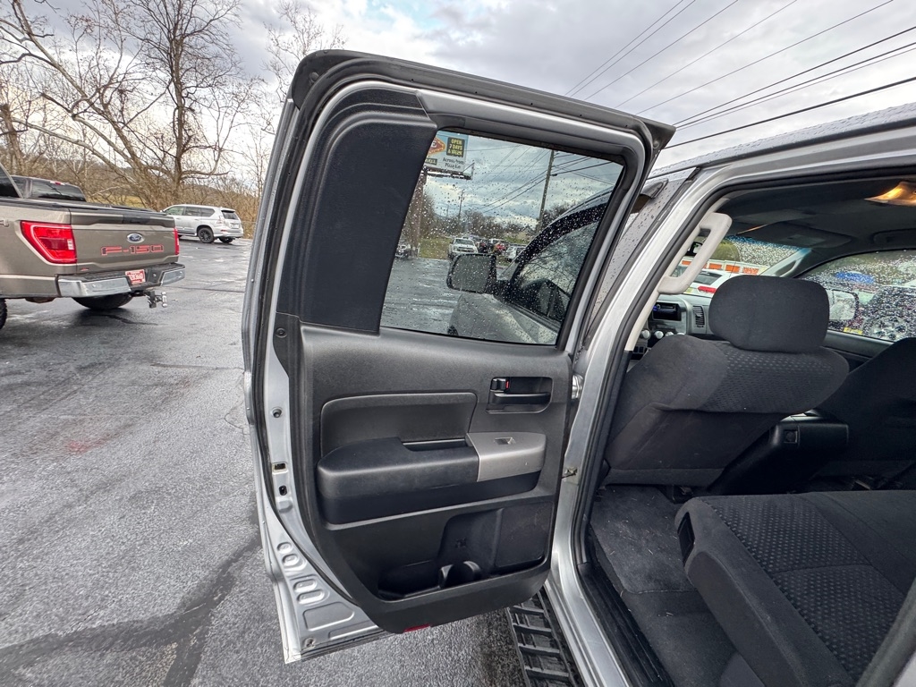 Toyota Tundra Tundra-Grade Double Cab 4.6L 4WD 2012