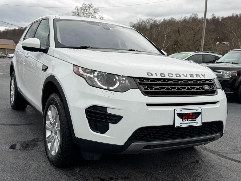 2019 Land Rover Discovery Sport SE photo 3