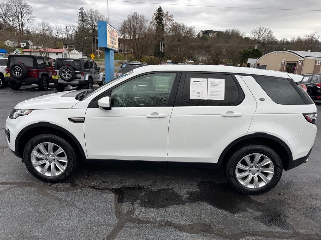 2019 Land Rover Discovery Sport SE photo 4
