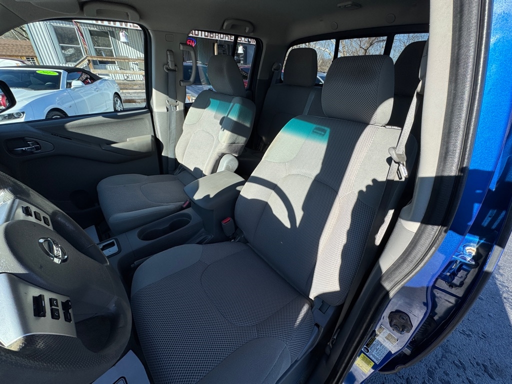 Nissan Frontier SL Crew Cab 4WD 2014