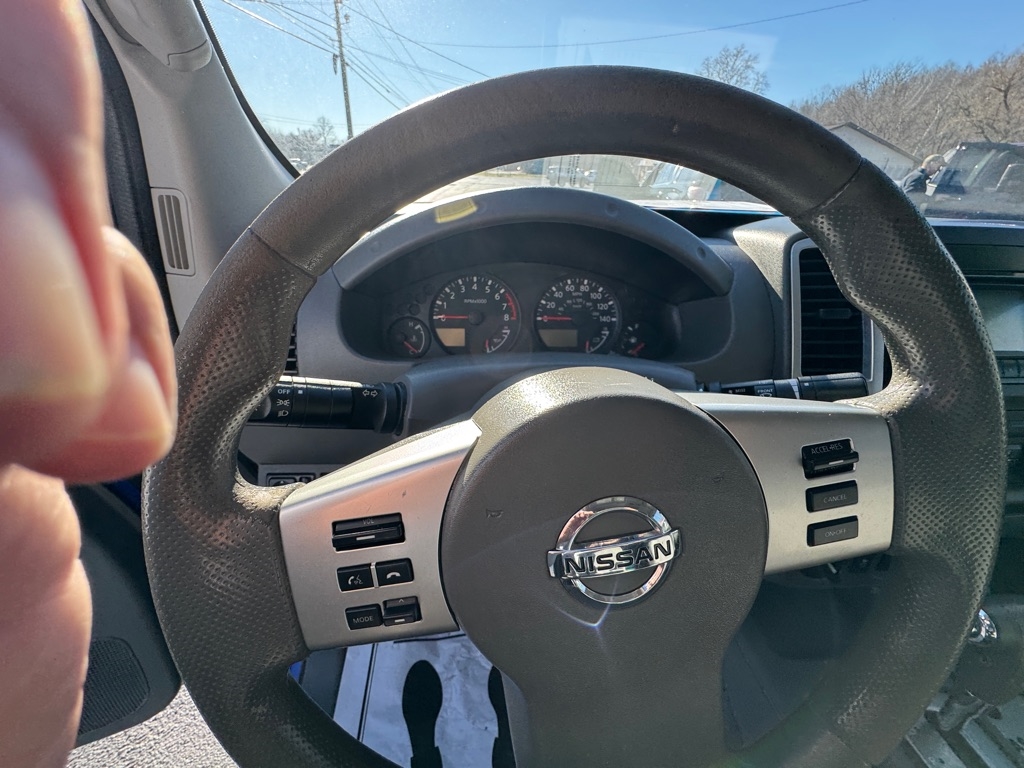 Nissan Frontier SL Crew Cab 4WD 2014