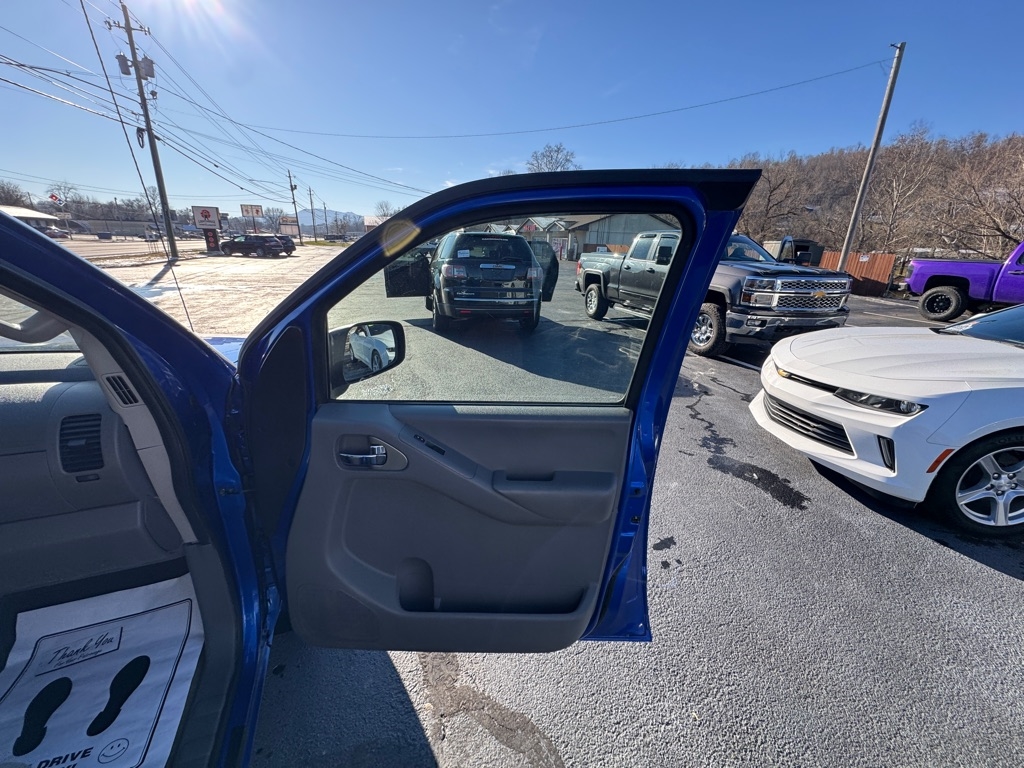 Nissan Frontier SL Crew Cab 4WD 2014