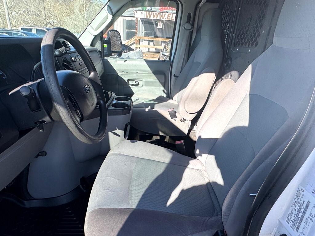 Ford Econoline E-250 2012